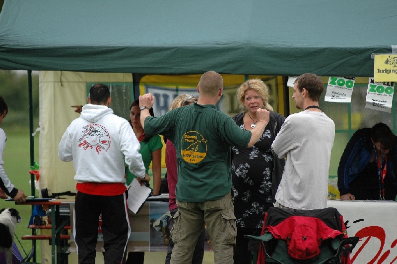 Image 826 of 855  -  207 kB