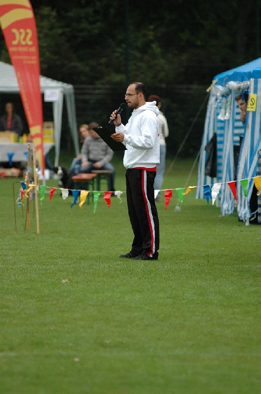 Image 832 of 855  -  193 kB